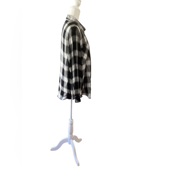 Sanctuary Button-Down Blouse Size Large. NWT-New with Taga - Picture 5 of 8